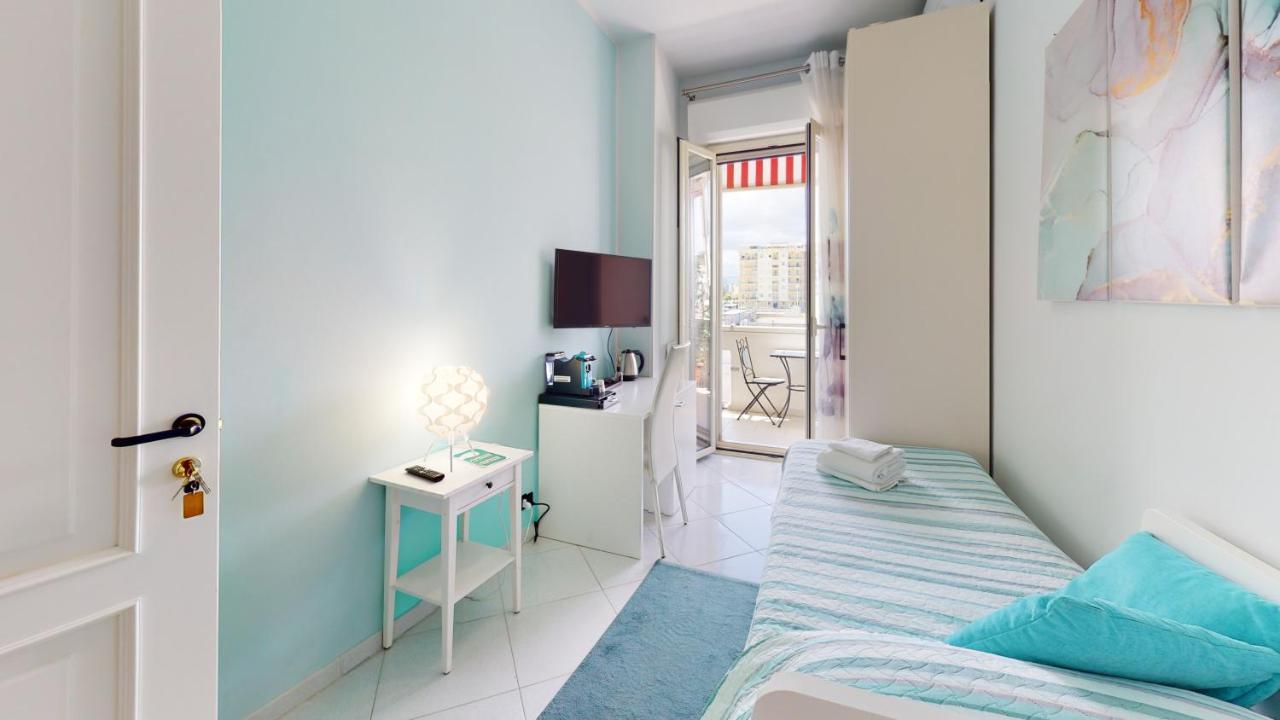 Bed and Breakfast B E B Le Terrazze Sul Mare Катандзаро Екстер'єр фото