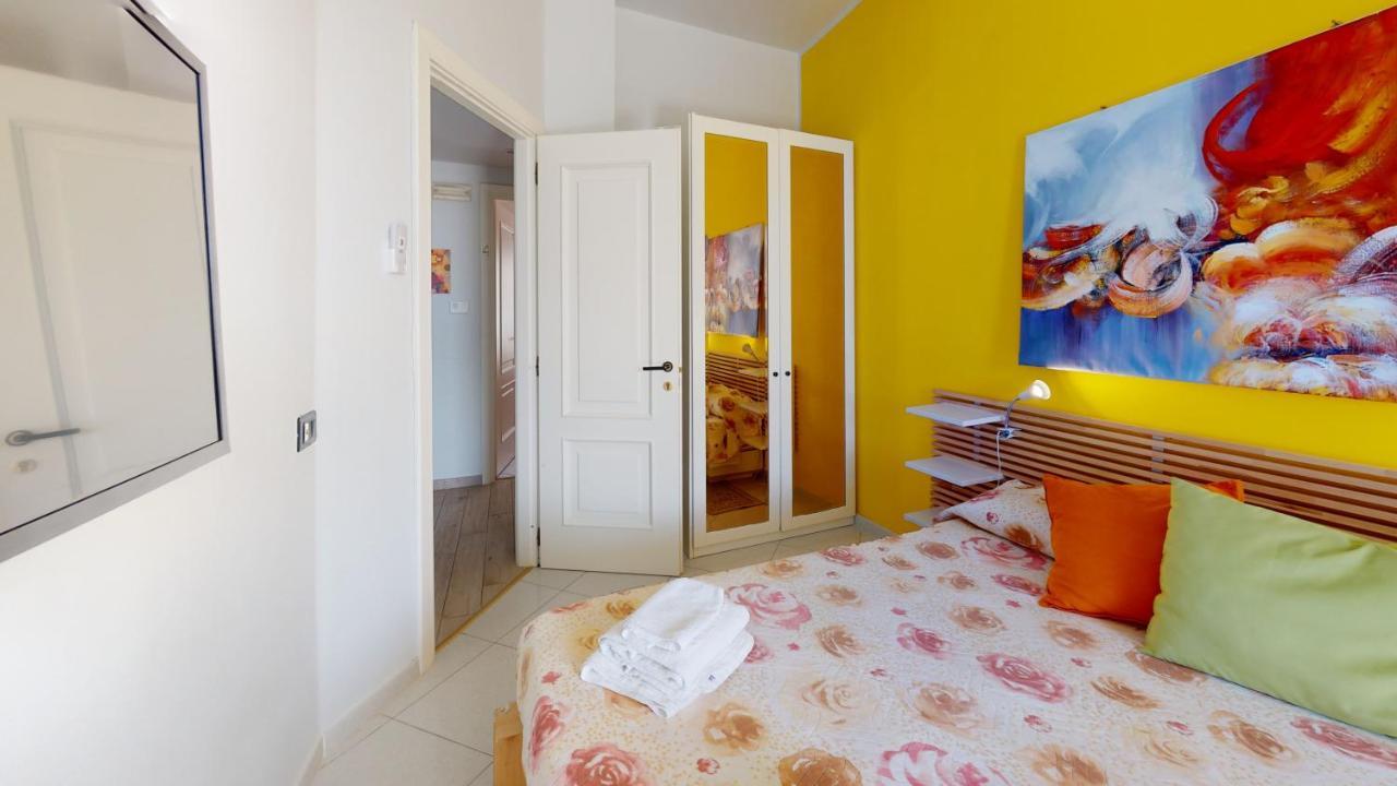 Bed and Breakfast B E B Le Terrazze Sul Mare Катандзаро Екстер'єр фото