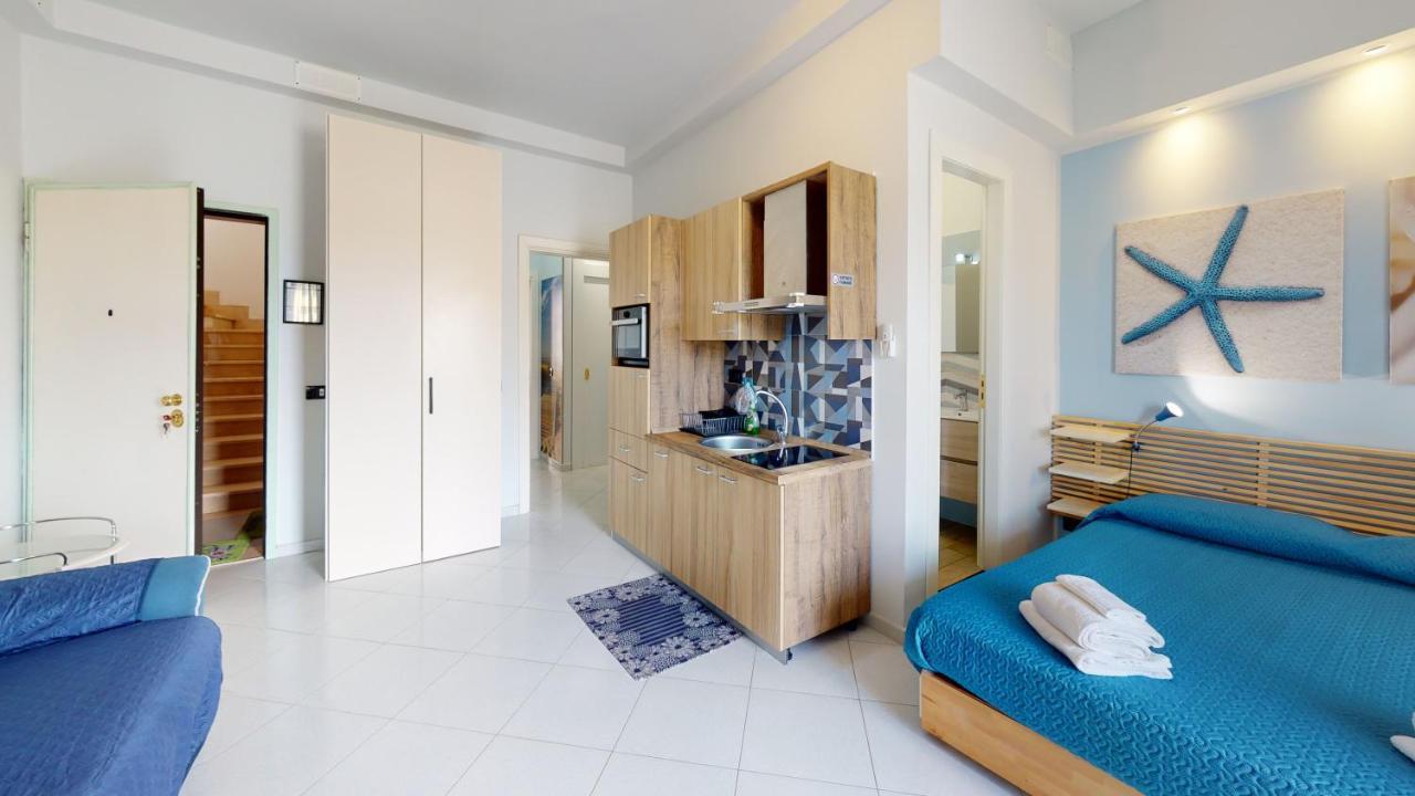 Bed and Breakfast B E B Le Terrazze Sul Mare Катандзаро Екстер'єр фото